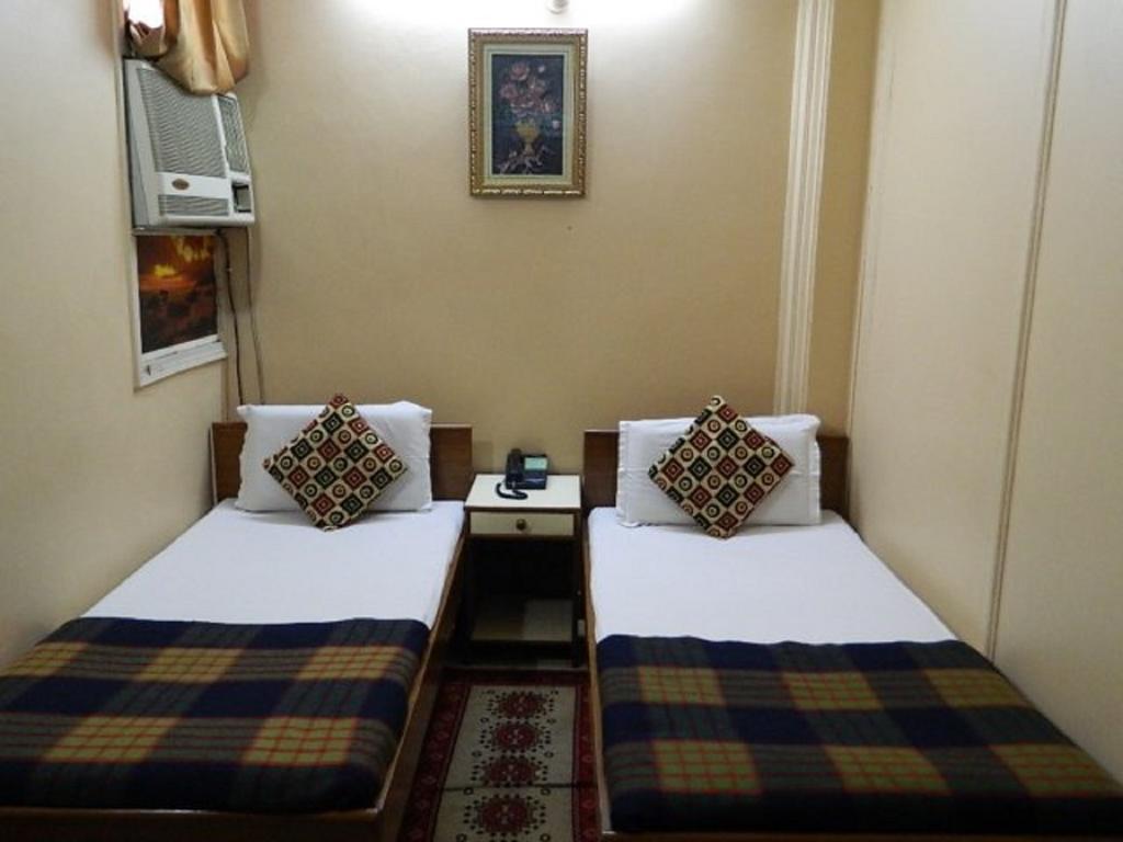 Viraaj Guest House Noida Exterior photo